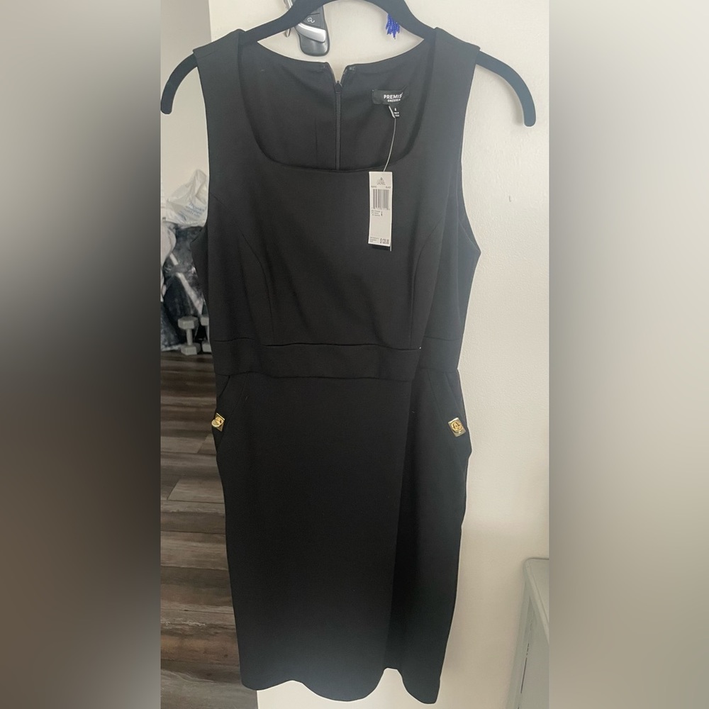 Black sleeveless dress, classic style, NWT knee length